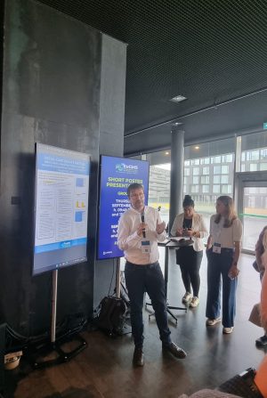 WhatsApp Image 2025-09-26 at 16.42.27 (1)